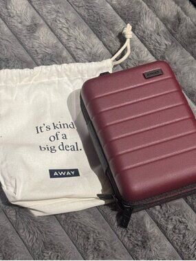 AWAY Mini Luggage Hardshell Toiletry Case - Burgundy